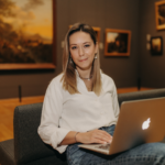 Poza Alina Comendant Square